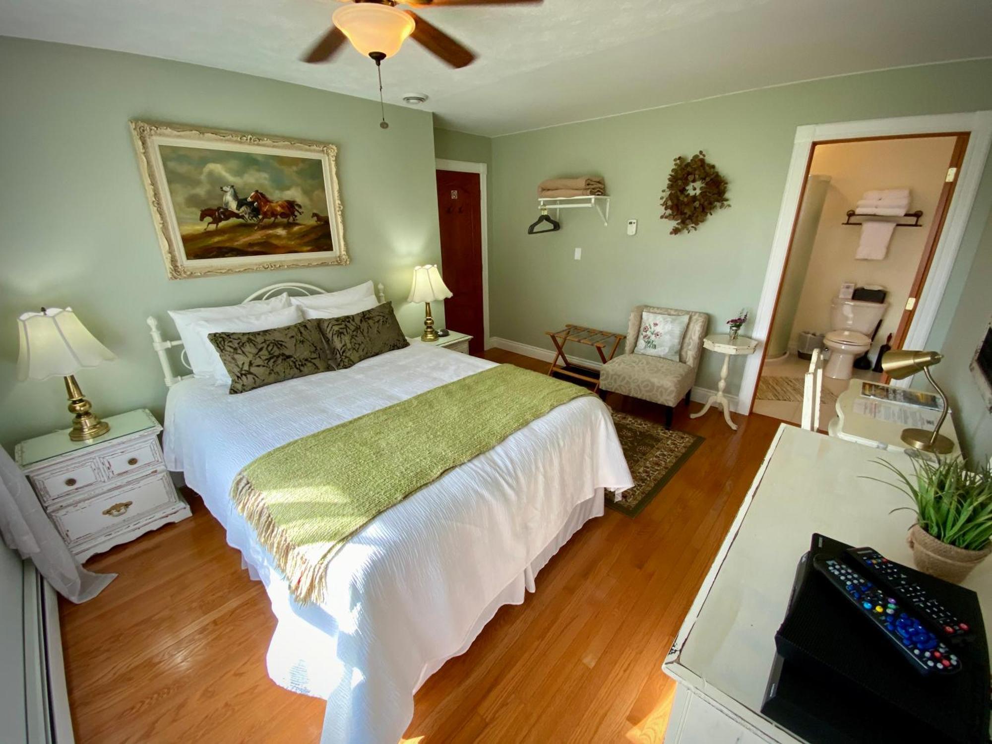 Twin Peaks B&B Mindemoya Chambre photo